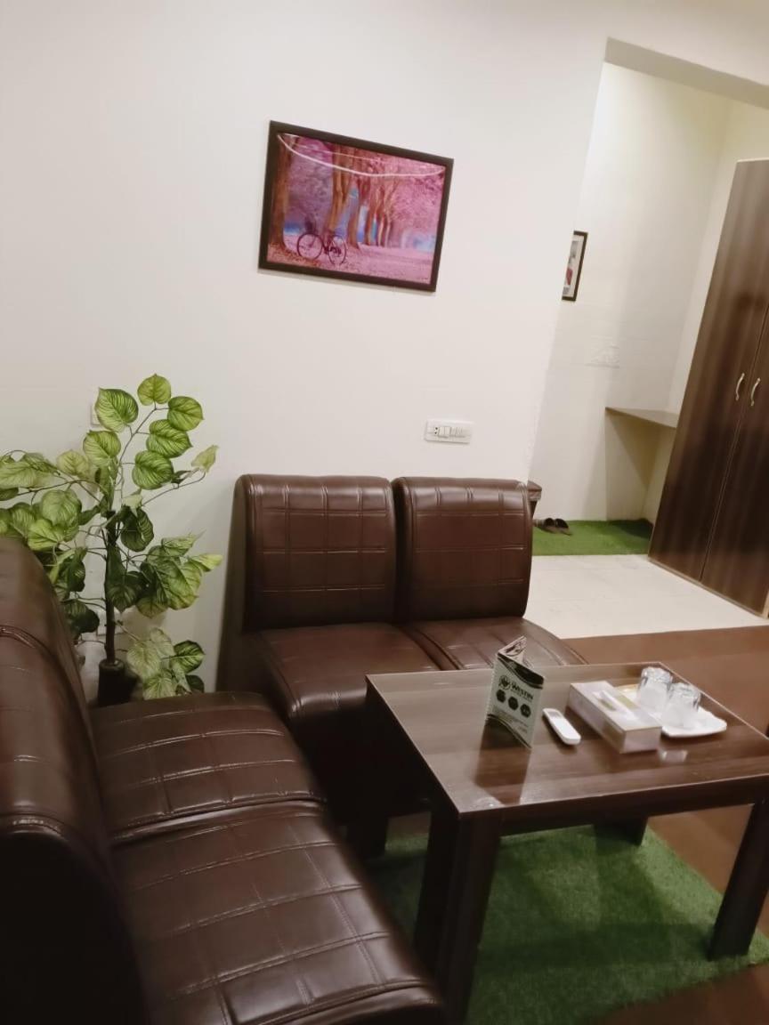 Westin Suites Lahore Habitación foto